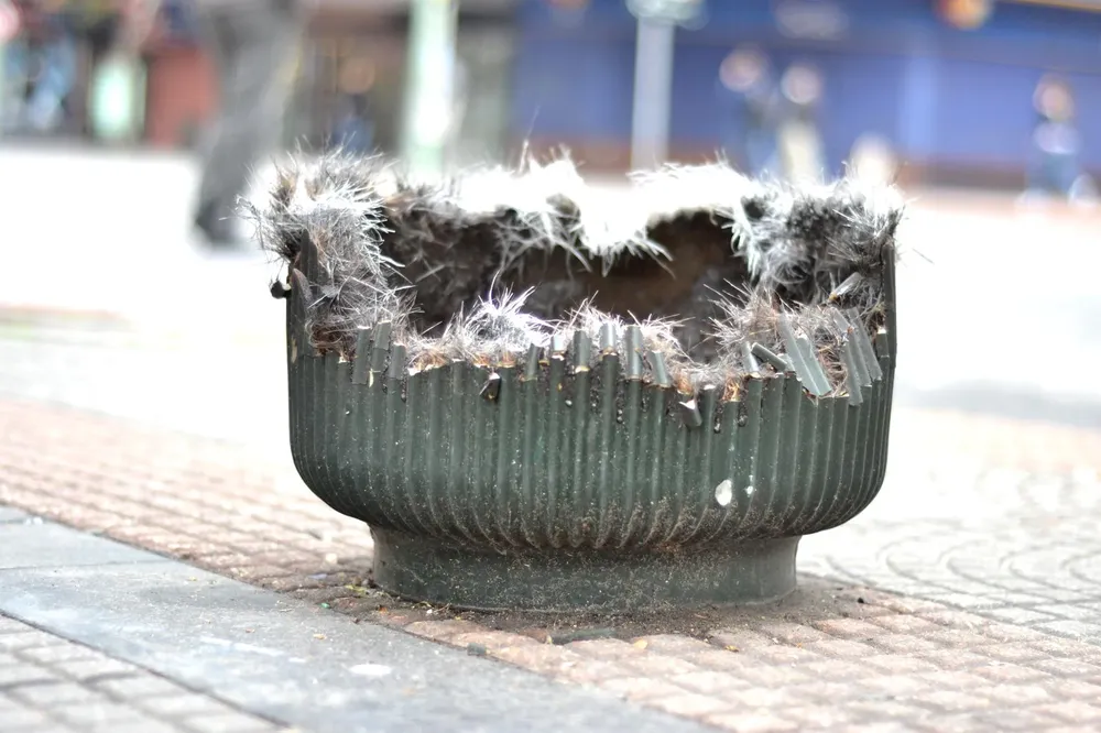 Una de las piezas con referencia a Montevideo que componen la muestra de Rodrigo Zamora