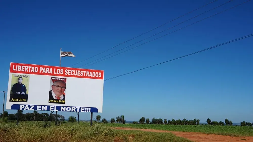 En la actualidad, se cree que el EPP tiene a dos menonitas secuestrados, así como a un policía y a un productor local.