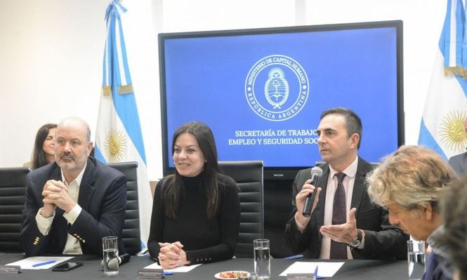 El Gobierno no quiere un paro de transporte y está dispuesto a confrontar con La Fraternidad