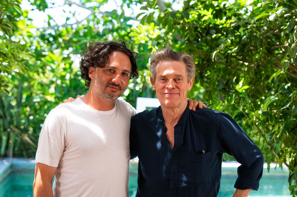 Gastón Solnicki junto al protagonista de su película The Souffleur, Willem Dafoe