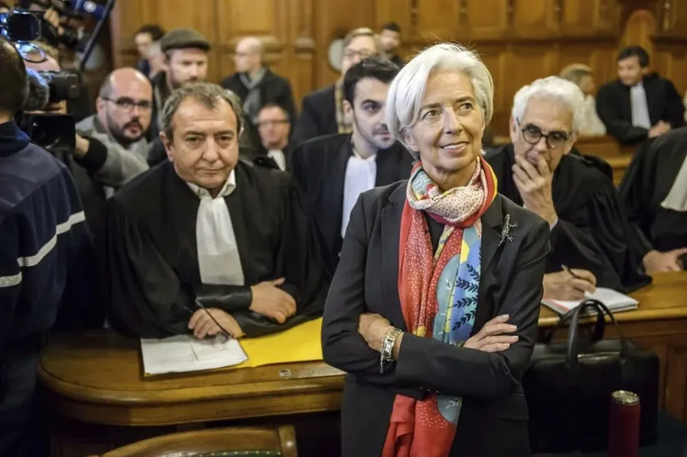 La directora gerente del FMI y exministra francesa de Finanzas, Christine Lagarde, en la Corte de Justicia de la República (CJR), en París (Francia), el 12 de diciembre de 2016