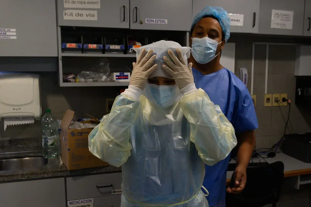 El país registró en la última semana 16,5 muertes diarias por cada millón de habitantes