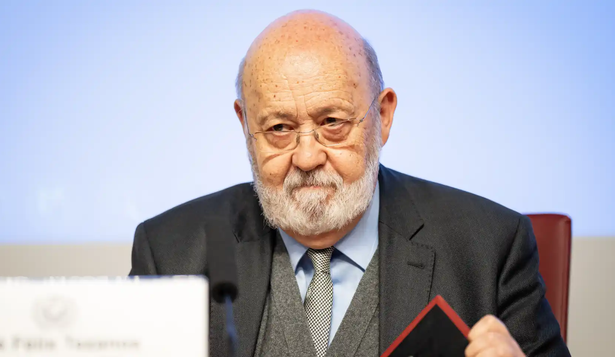 José Félix Tezanos durante un acto de la Universidad Complutense