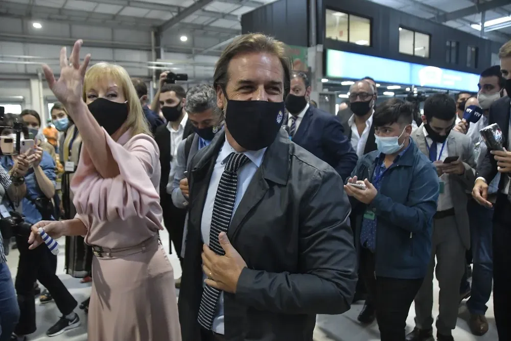 La línea directa y reservada entre Lacalle y Cosse que se anticipa a la agenda pública del día