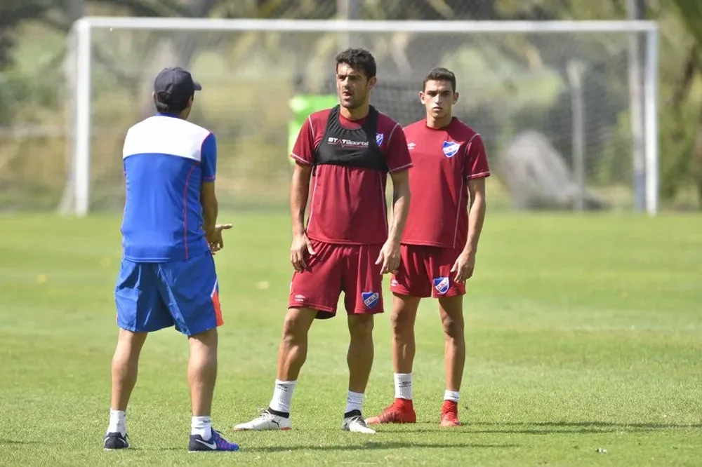 Con el Cacique Medina y Luis Aguiar en Nacional