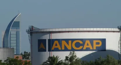 Ancap suspende pago extra a personal no esencial de refinería