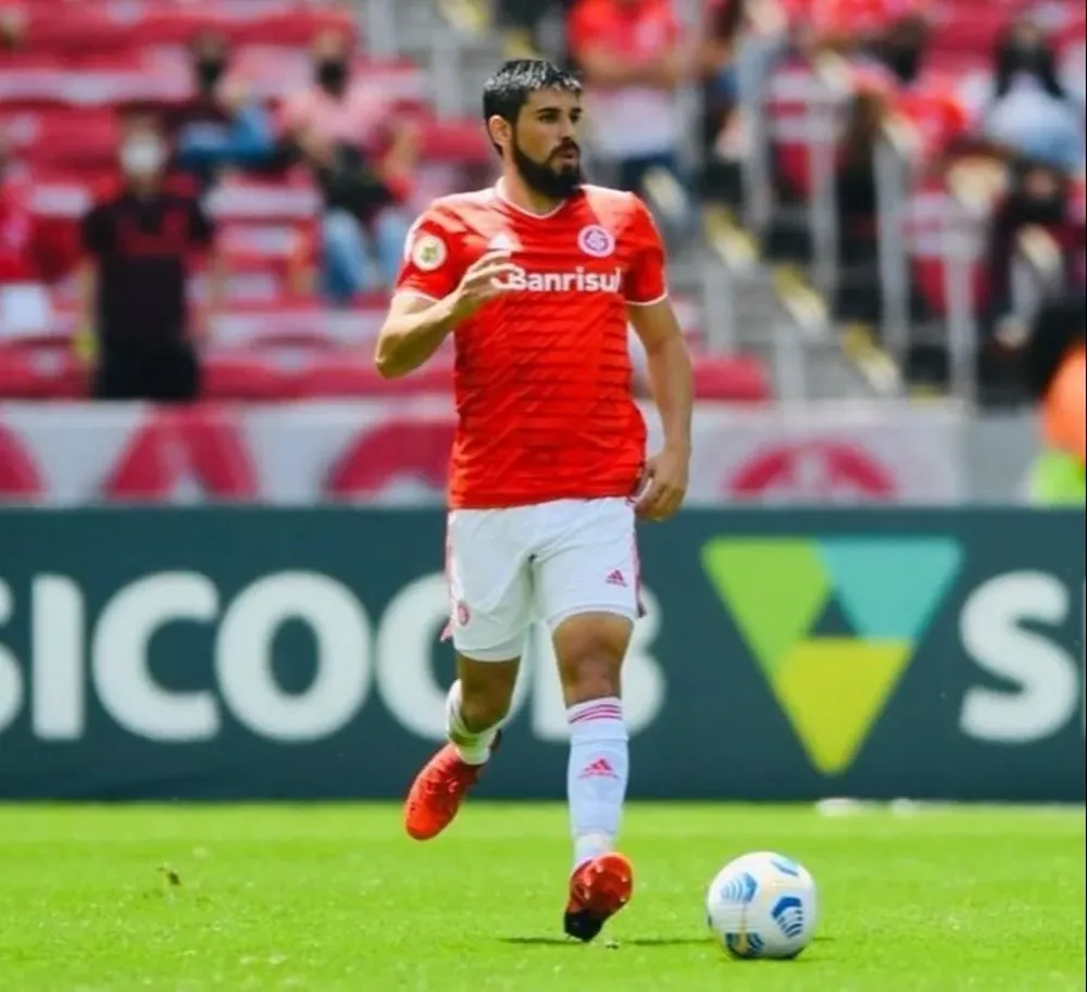 Bruno Méndez en Internacional de Porto Alegre Bruno Méndez en Internacional de Porto Alegre