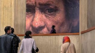 Picasso, Warhol y Renoir: las obras maestras de grandes artistas que pasaron décadas ocultas en el sótano de un museo en Teherán