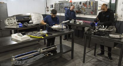 toral: 37 anos acompanando a la industria frigorifica uruguaya con innovacion, respaldo y calidad