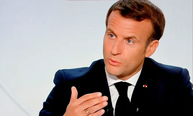 Decretan toque de queda nocturno en París y otras ocho ciudades francesas