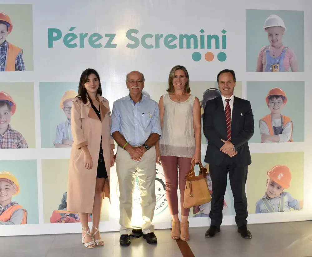 Fundación Perez Scremini y representantes de Pulso. Camila Iruleguy, Dr. Luis Castillo, Isabel Gutierrez y Anselmo Orihuela