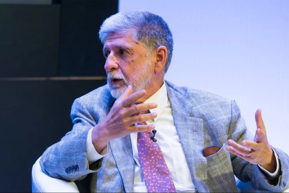 El excanciller Celso Amorim fue elegido por el presidente Lula da Silva para representarlo en la reunión entre Nicolás Maduro e Irfaan Alí.