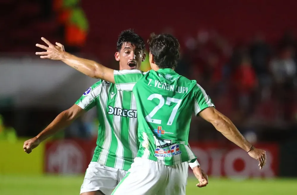 Racing juega por Copa Sudamericana