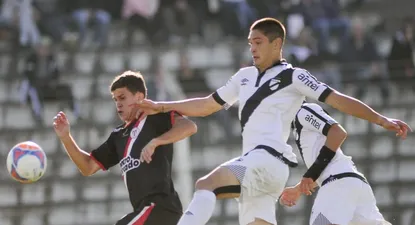 River a la Libertadores, Defensor, Danubio y Juventud a Sudamericana