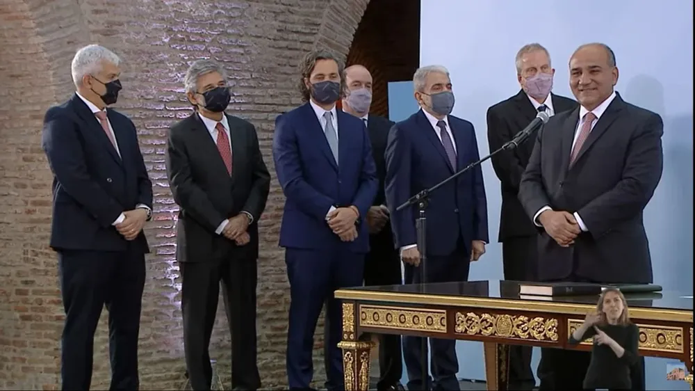 Juran los nuevos ministros tras la negociación entre Alberto Fernández y Cristina Kirchner