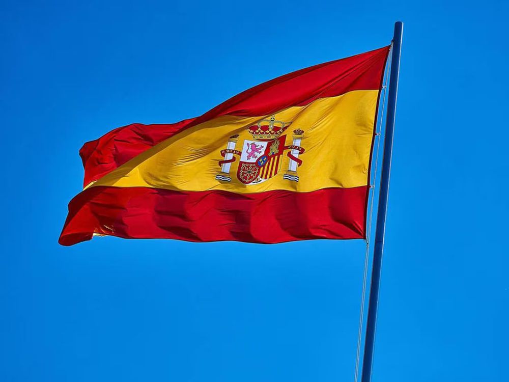 España: lanzan cursos con paga de 600 euros para formación en sectores estratégicos.