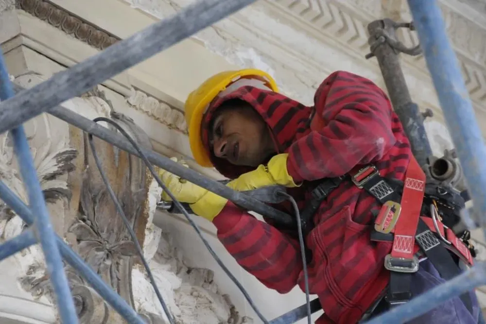 Los salarios en la construcción fueron los que más crecieron