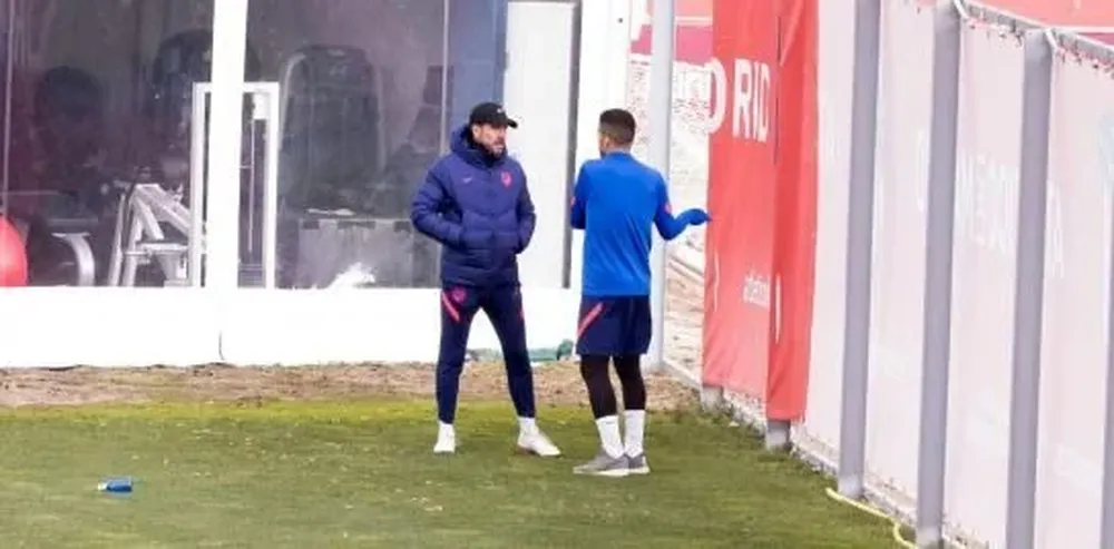 La charla de Simeone y Suárez, este jueves