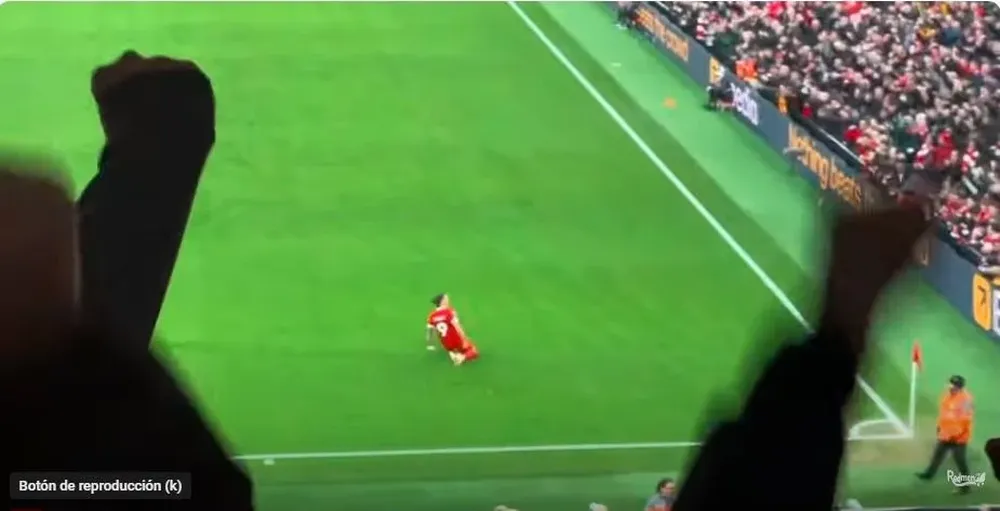 El festejo de Darwin Núñez desde la tribuna