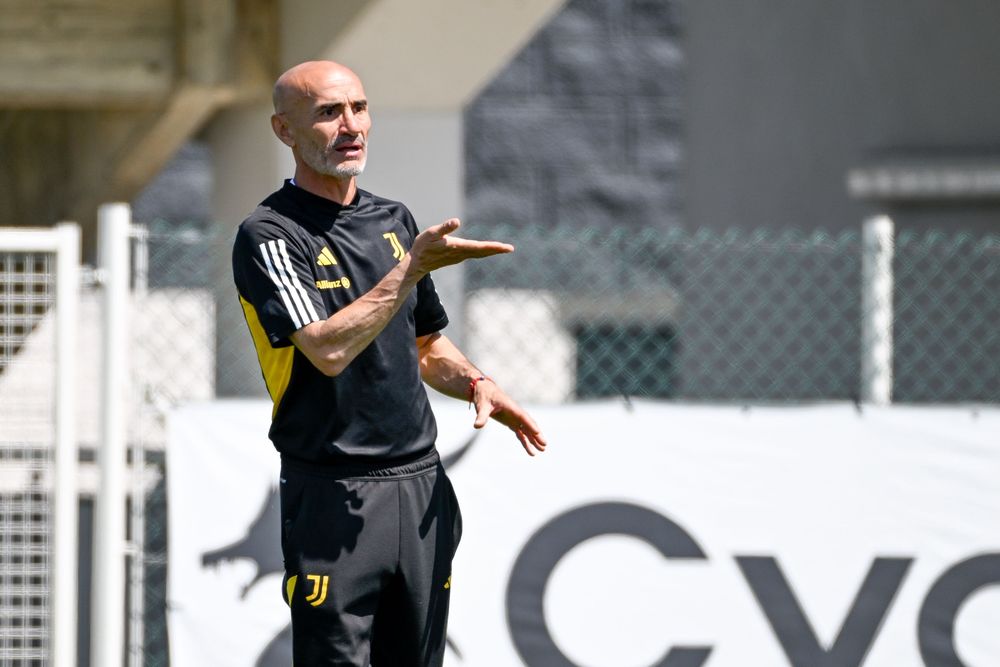 Paolo Montero se hizo cargo del plantel principal de Juventus Paolo Montero se hizo cargo del plantel principal de Juventus