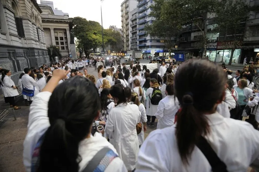 Marcha de maestros. (Archivo)