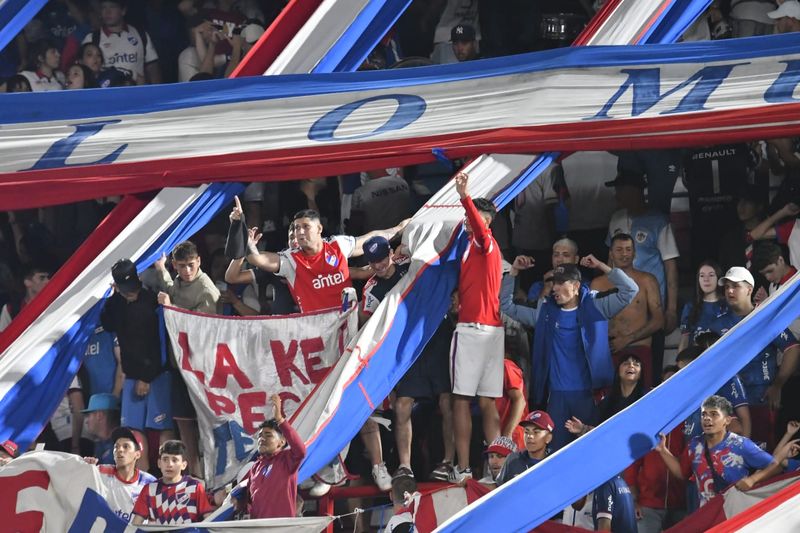 Nacional otra vez sancionado por culpa de sus hinchas y el club ya supera $ 1.250.000 en multas en 2026