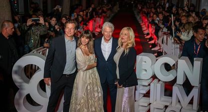 El director del documental ‘Sabiduría y felicidad’, Philippe Delaquis; Alejandra Gere; el actor y productor Richard Gere, y la también directora del documental Barbara Miller