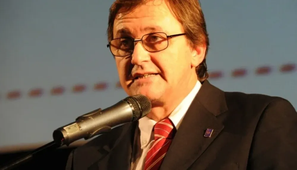 José Lez fue instituido en un cargo de alto valor