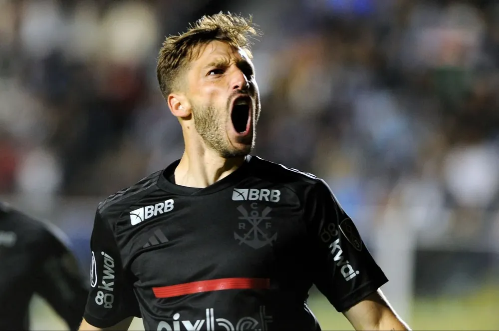 Así festejó el uruguayo Matías Viña su gol frente a Bolívar