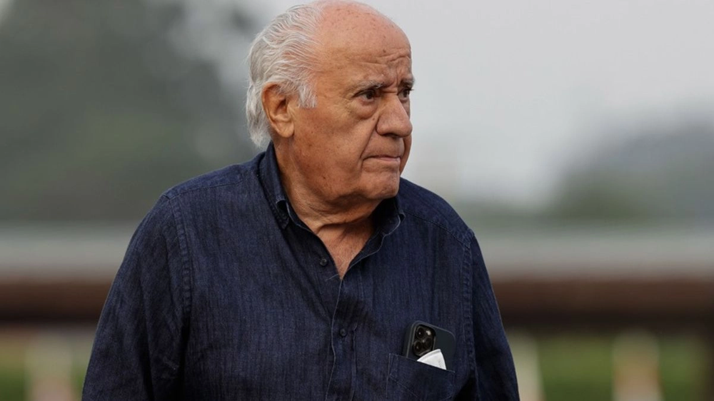 Inditex anunció este jueves que aportará cuatro millones de euros a Cruz Roja y Cáritas, En la foto, Amancio Ortega, ex presidente del grupo textil y de una de sus cadenas más conocidas, Zara.