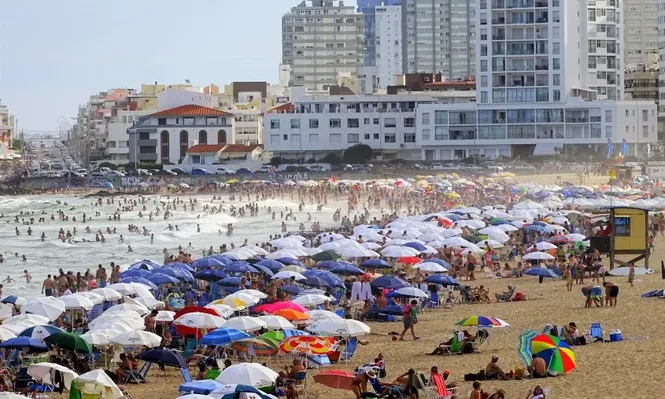 ¿Cómo se reparten los ingresos del turismo?