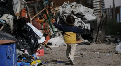 Unas 42.000 personas dejaron de ser pobres durante el último año