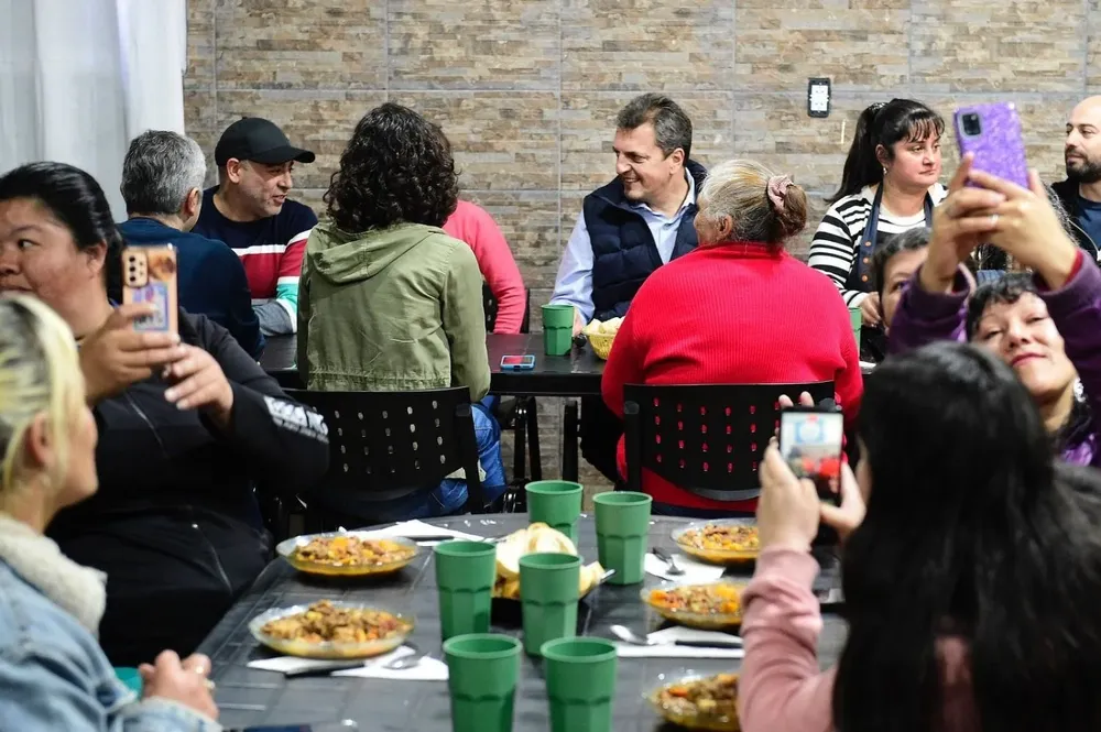 Massa estuvo por la Ciudad de Buenos Aires donde el oficialismo busca un milagro