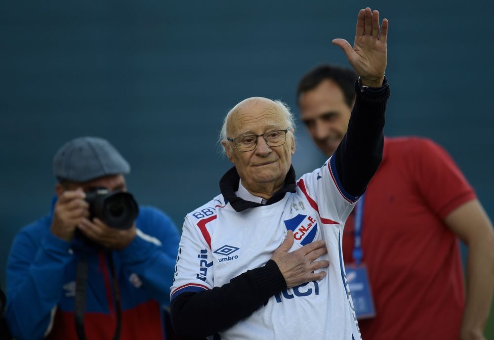 Homenaje de Nacional a Hernán Navascués