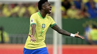 Vinícius Jr. celebra su golazo para Brasil ante Colombia por Eliminatorias