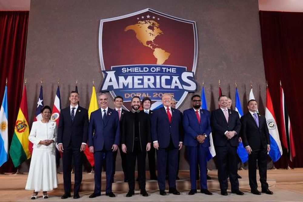 La foto familiar del Escudo de las Américas