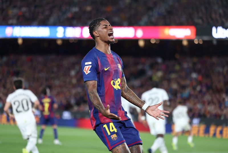 Barcelona vs Real Madrid EN VIVO: Thouaméni, el del problema con Federico Valverde, es titular en los merengues ante un rival que va por el título de LaLiga de España