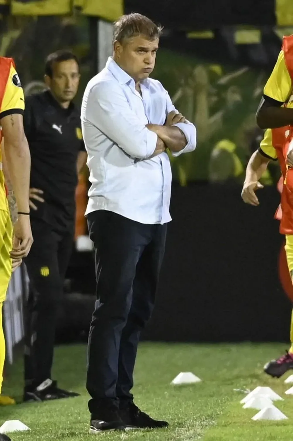 Aguirre se quedó sin otro jugador