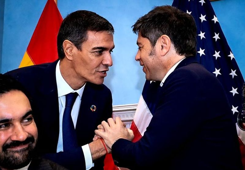 Pedro Sánchez, Mamdani y Axel Kicillof, juntos: acuerdan un frente de izquierda contra Donald Trump y Javier Milei