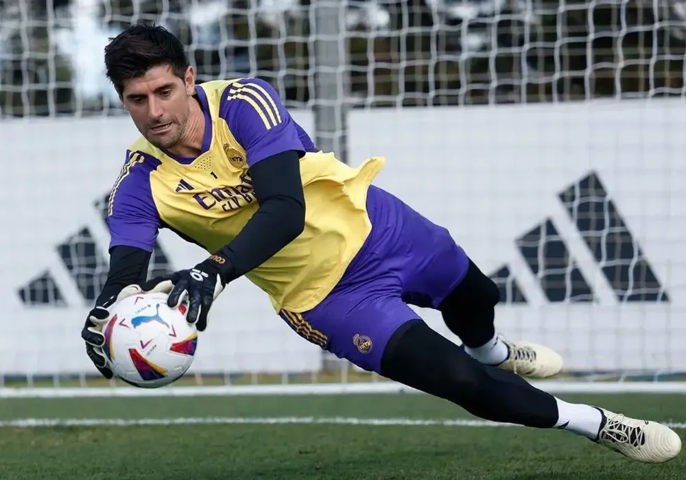 Regresa Courtois.