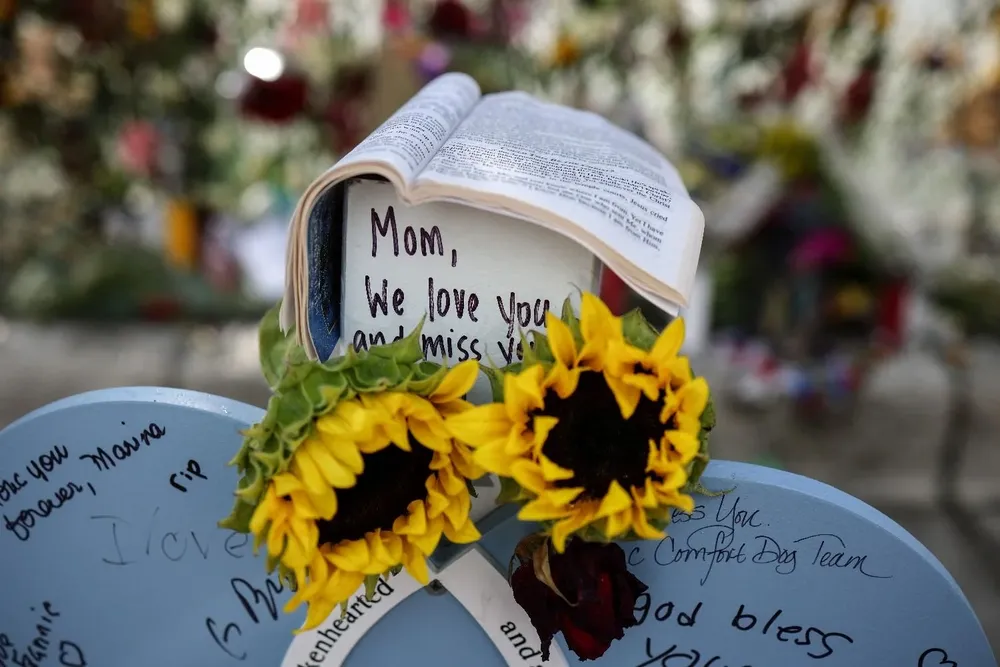 Asciende el número de fallecidos, y continúan personas desaparecidas.