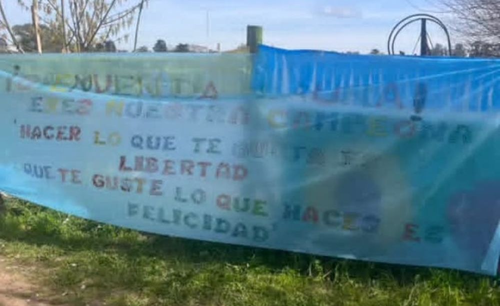 El recibimiento a Ana Laura Fontes en su colegio después del Mundial de MTB en Suiza
