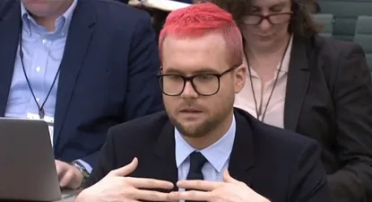 cambridge analytica crea una realidad a medida, dijo el hombre que revelo el escandalo de facebook