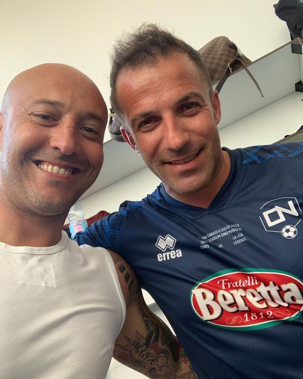Luego de su gran pasaje por el fútbol italiano, Javier Chevantón y Alessandro Del Piero se reencontraron en un partido benéfico en Italia