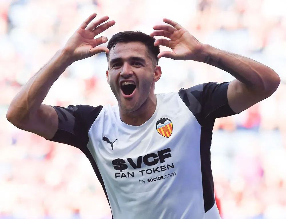 Maximiliano Gómez se va de Valencia