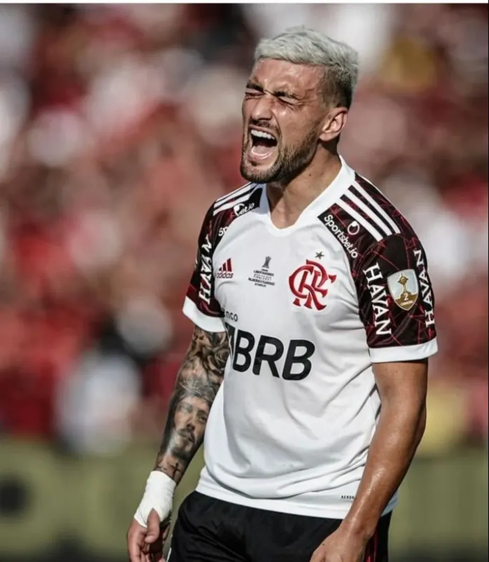 Giorgian De Arrascaeta mostró su desazón tras perder con Flamengo la final de la Copa Libertadores ante Palmeiras