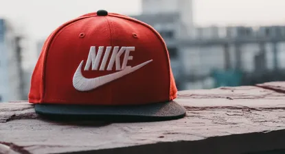 ceo de nike, envuelto en escandalo por dopaje