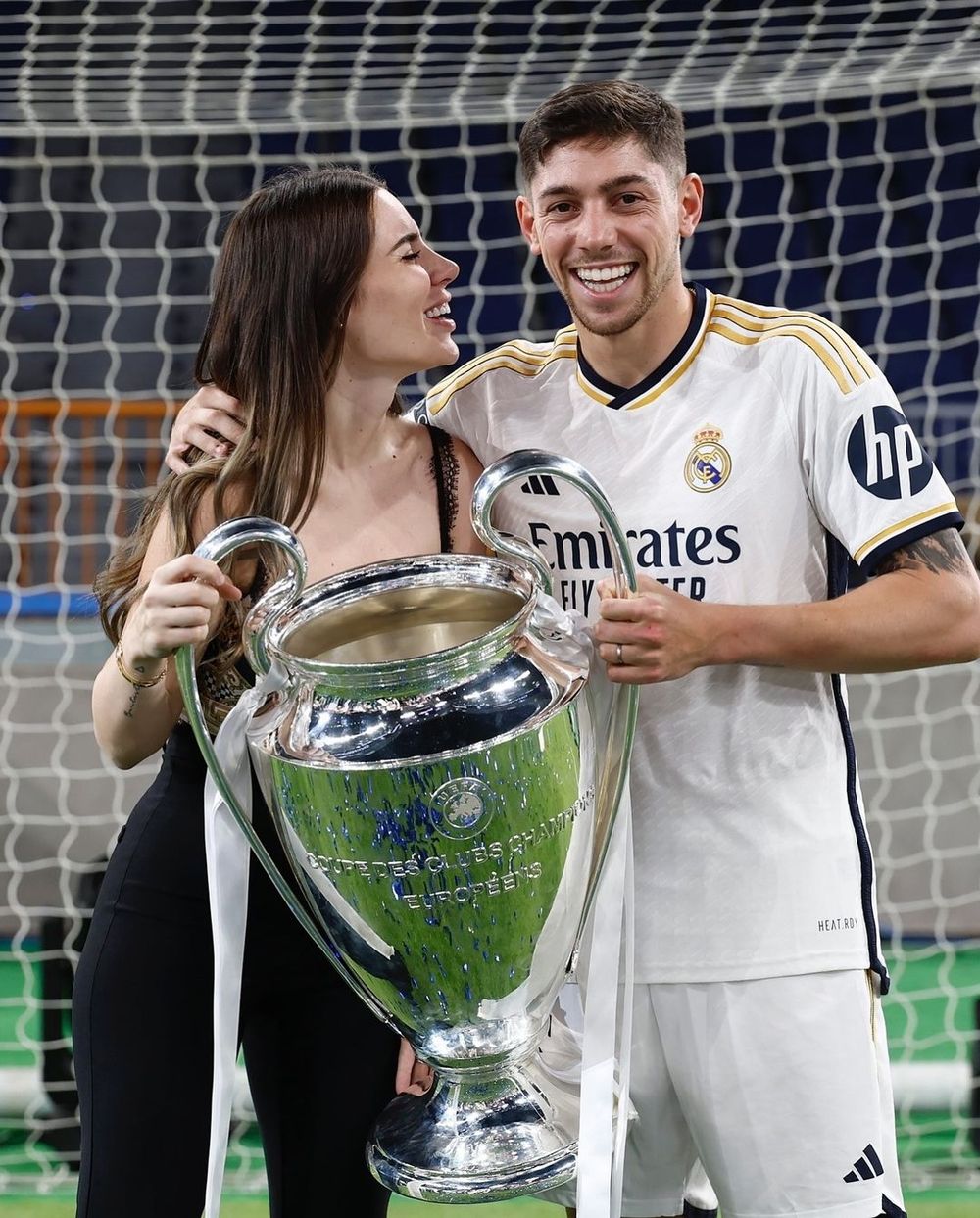 Federico Valverde y Mina Bonino