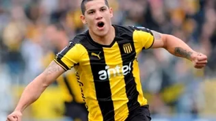 Carlos Núñez durante su etapa en Peñarol