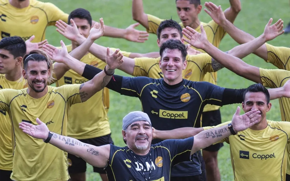 Maradona en su primera práctica en Dorados